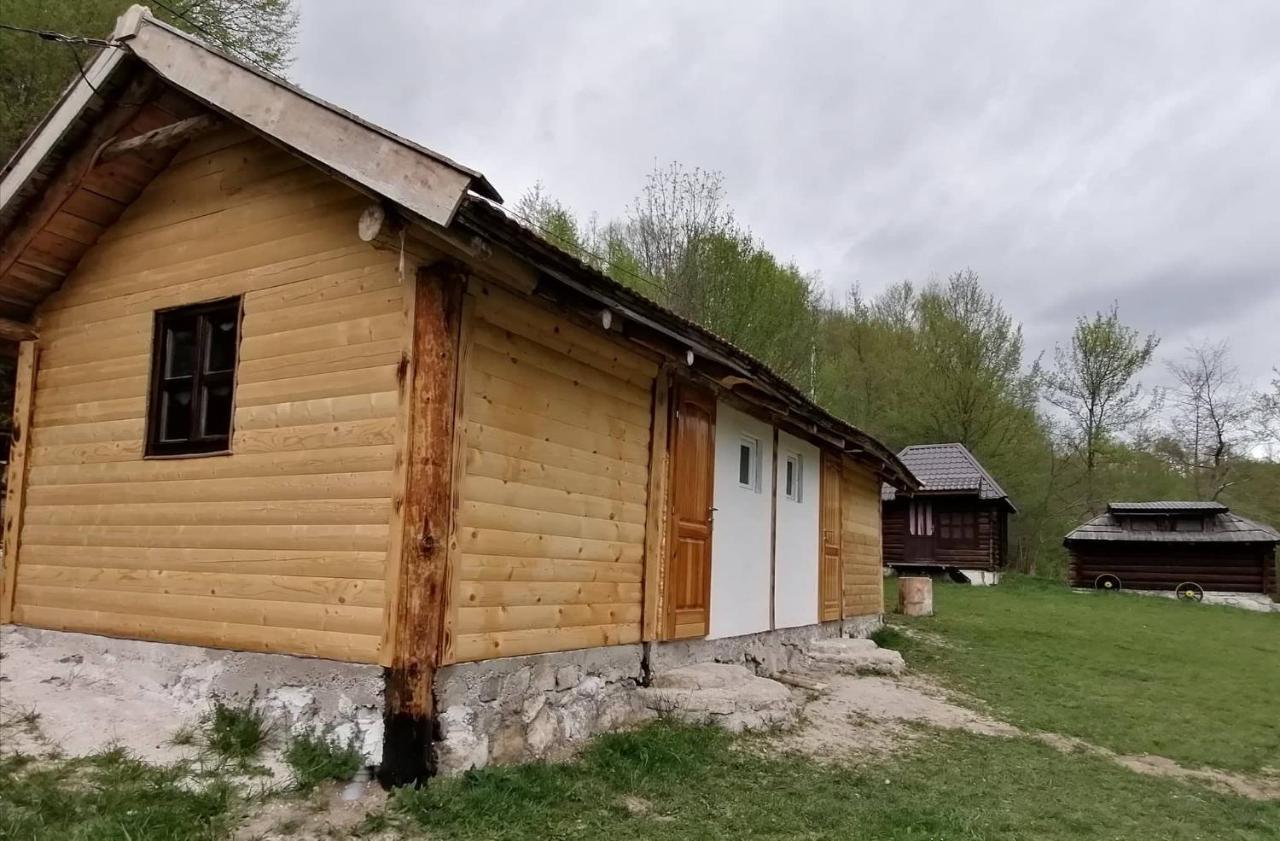 Hotel Etno Kuce Miljevic Sipovo Exterior foto